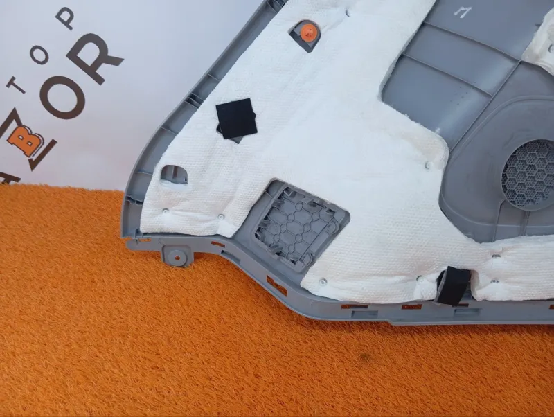 Обшивка багажника