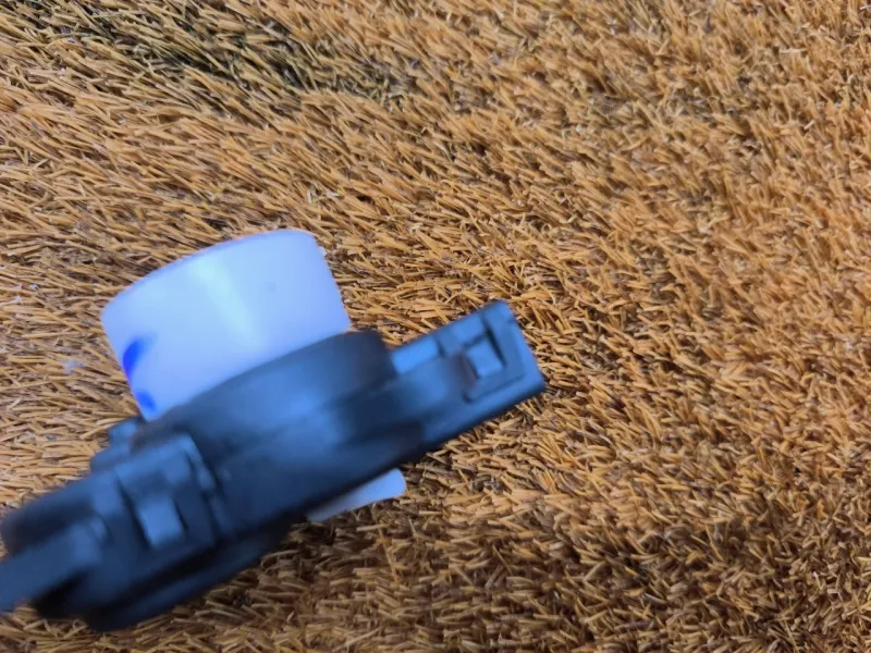 Сервопривод заслонок печки