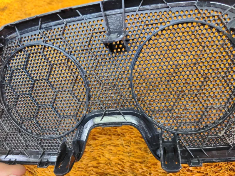 Крышка динамика