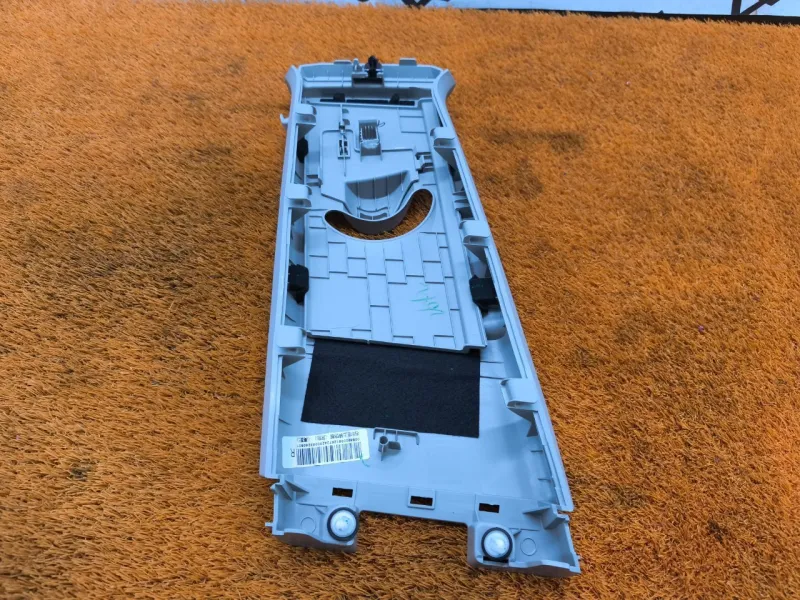 Обшивка центральной стойки