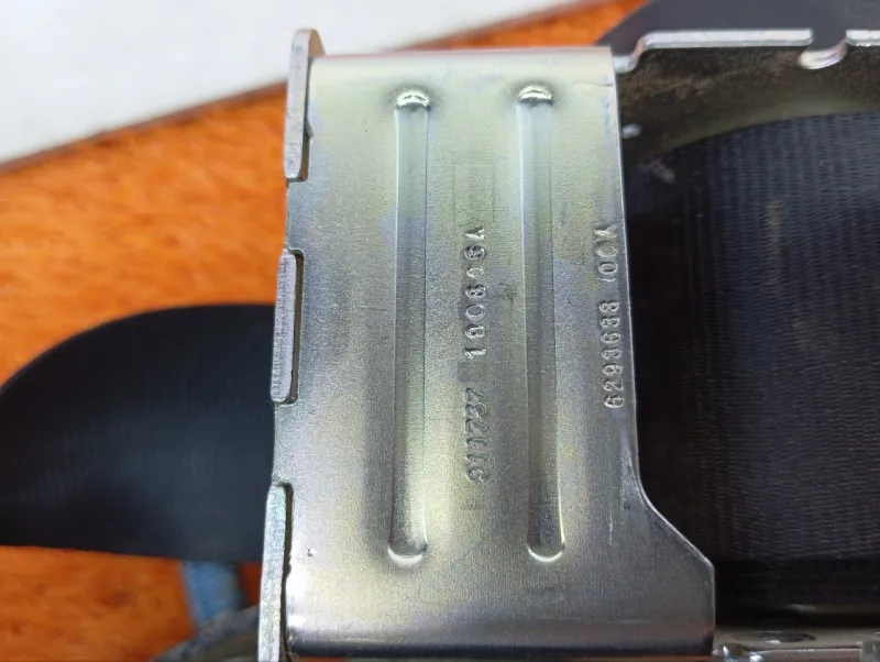 Ремень безопасности