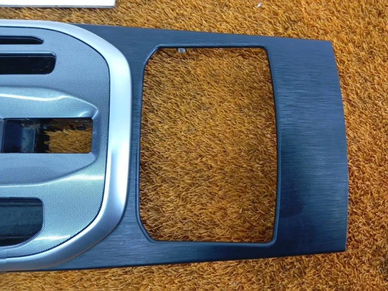 Накладка центральной консоли