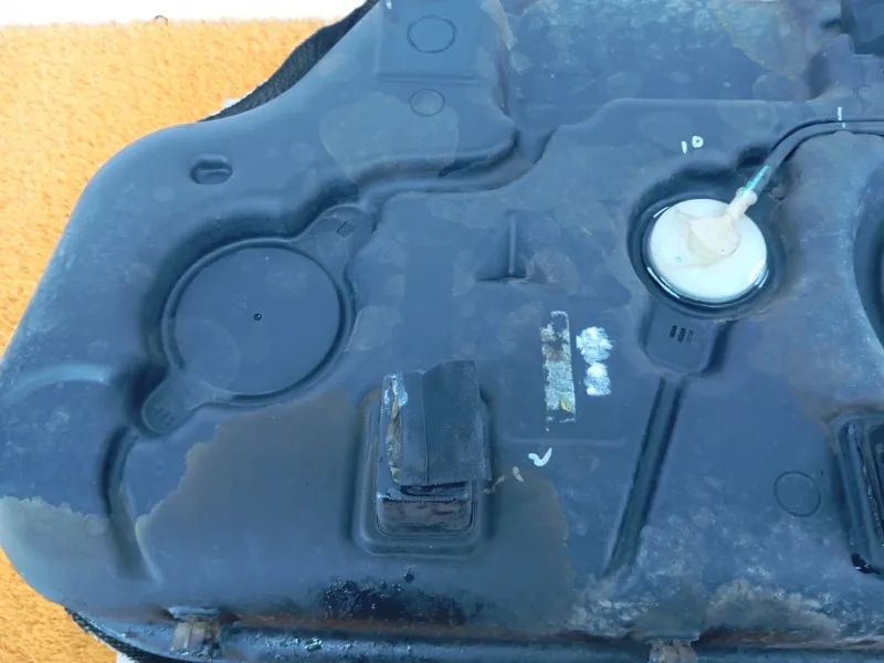 Бак топливный