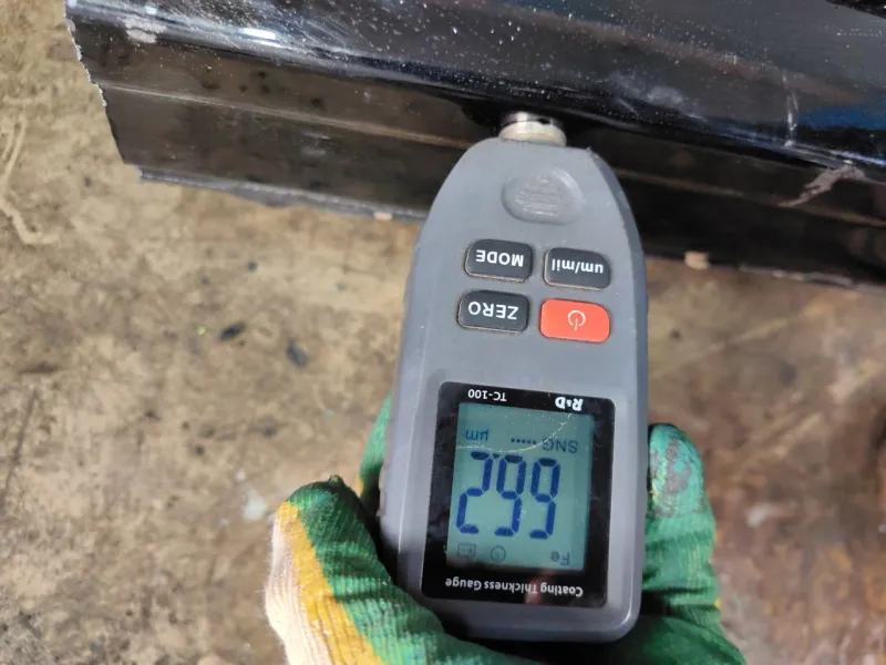 Порог с центральной стойкой