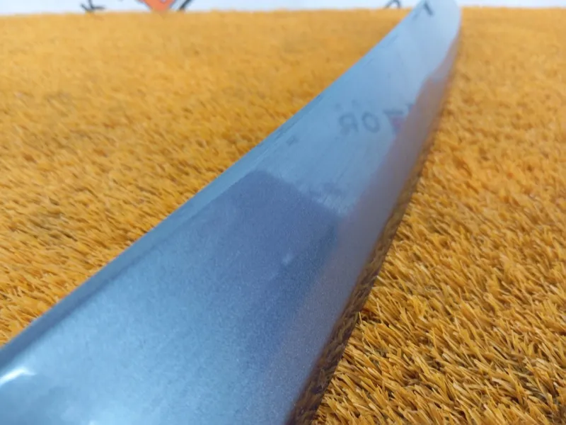 Накладка крышки багажника