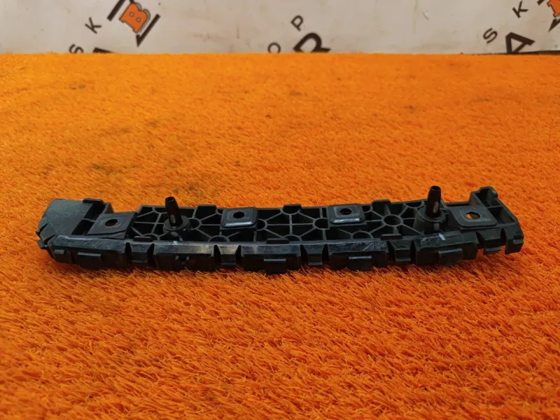 Крепление бампера