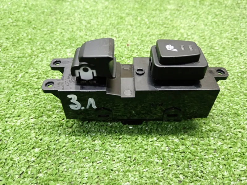 Кнопка стеклоподъемника