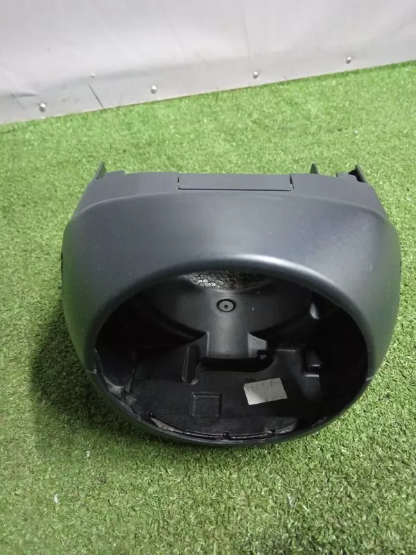 Кожух рулевой колонки