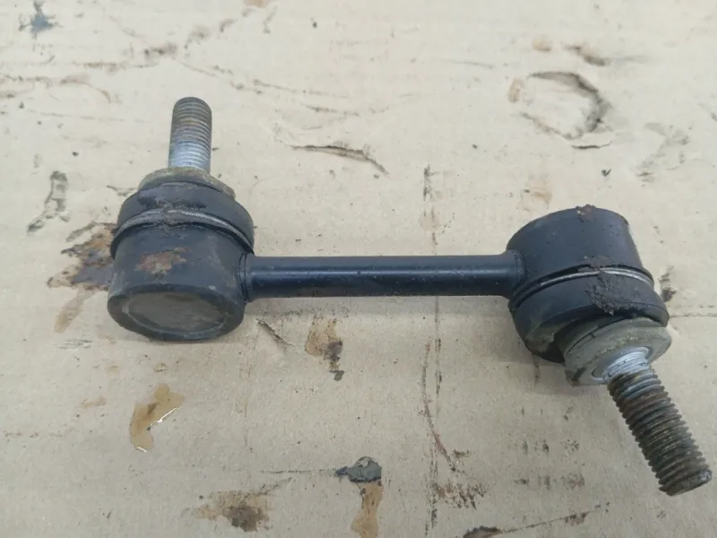 Стойка стабилизатора