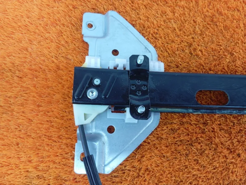 Стеклоподъемник