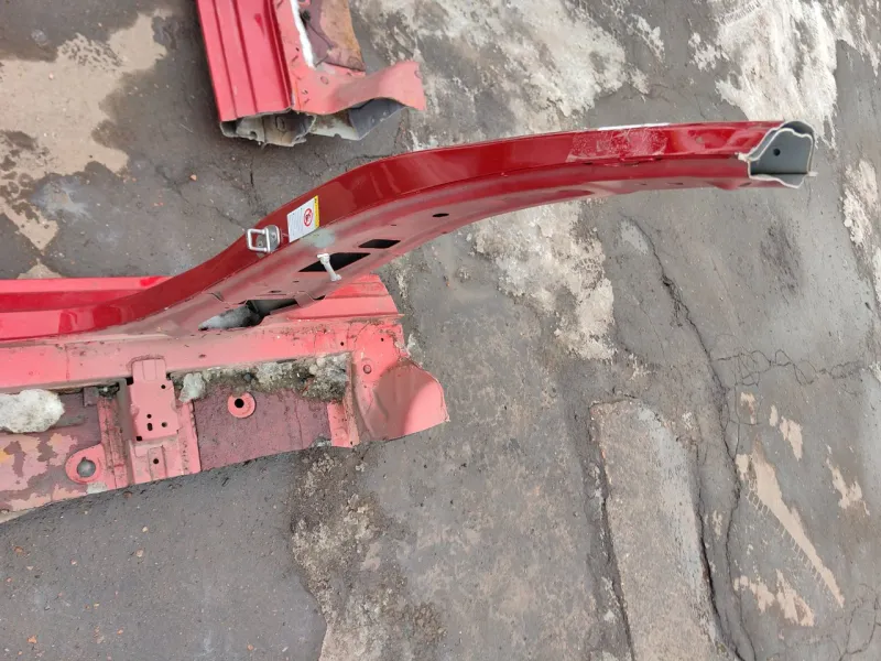 Порог с центральной стойкой