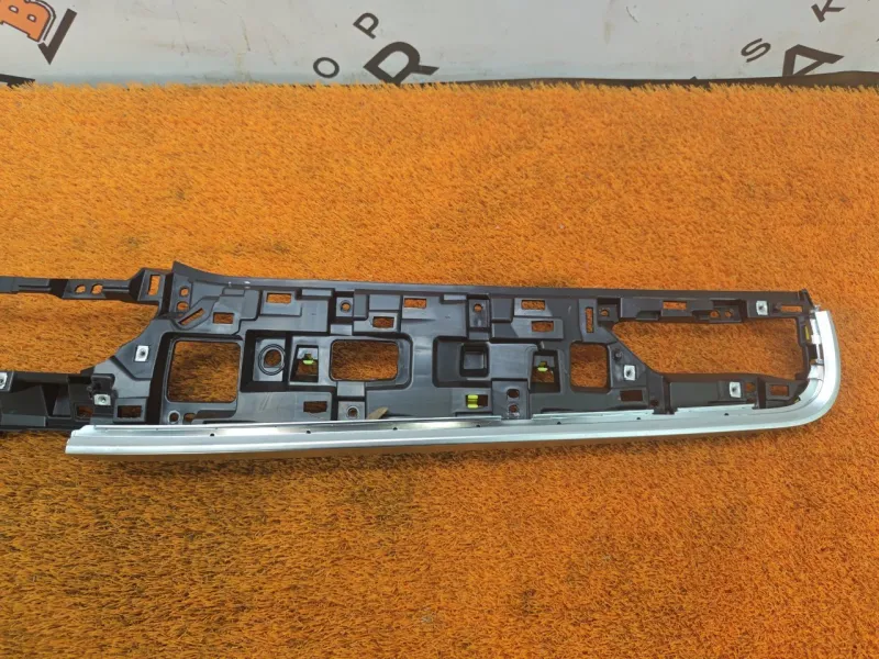 Накладка на торпедо