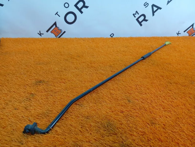 Упор капота