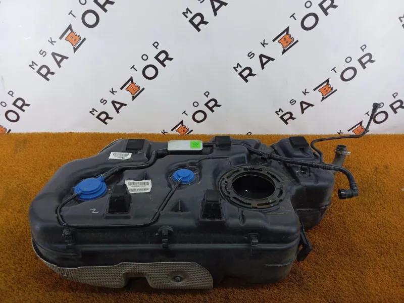 Бак топливный