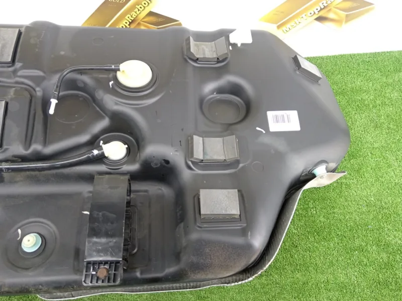 Бак топливный