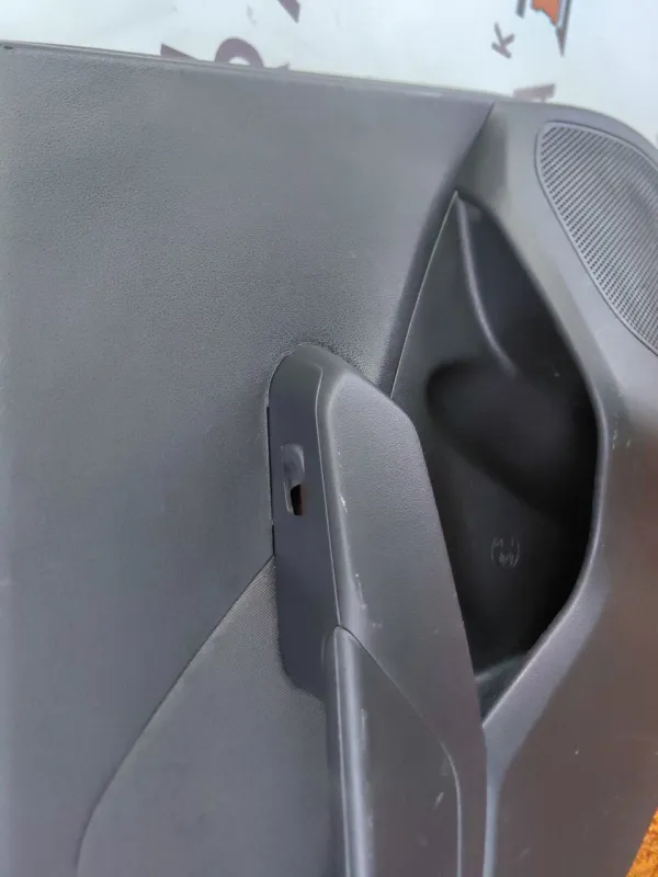 Обшивка двери