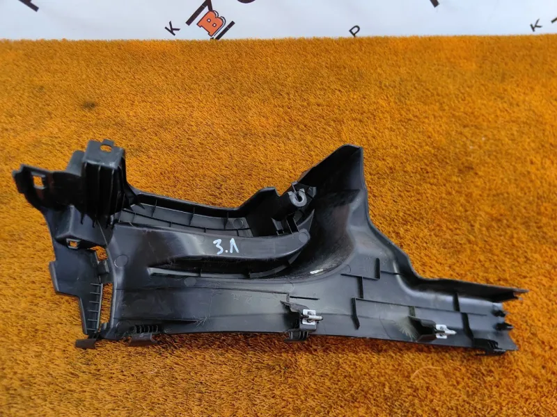 Накладка на порог салона