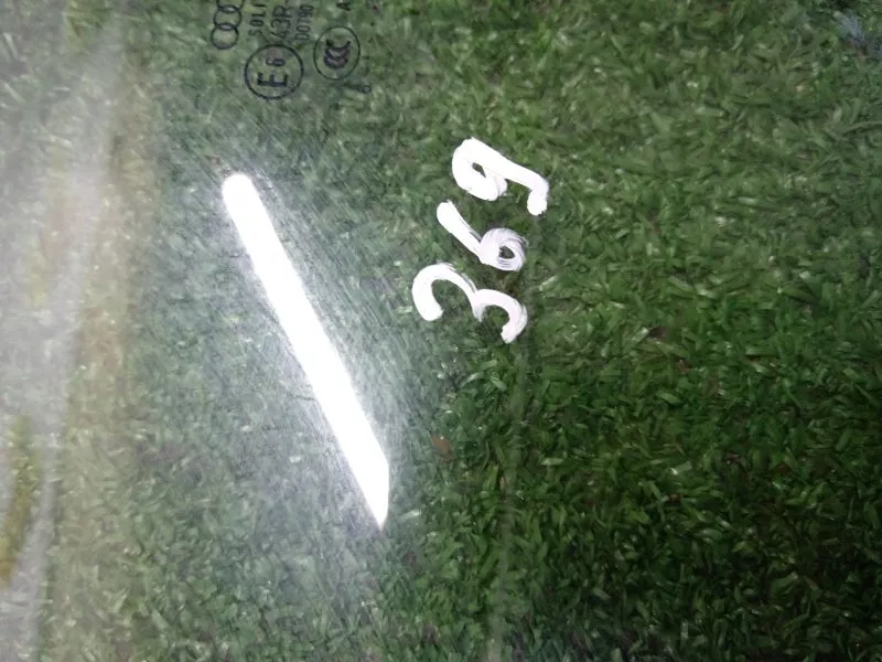 Стекло двери Audi A6 2006 4F9845206 C6, заднее правое