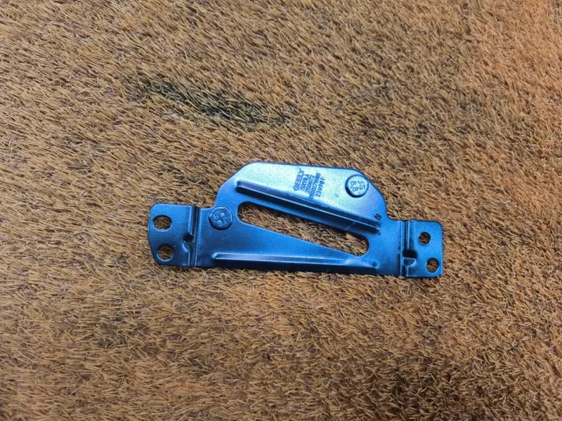 Кронштейн блока управления