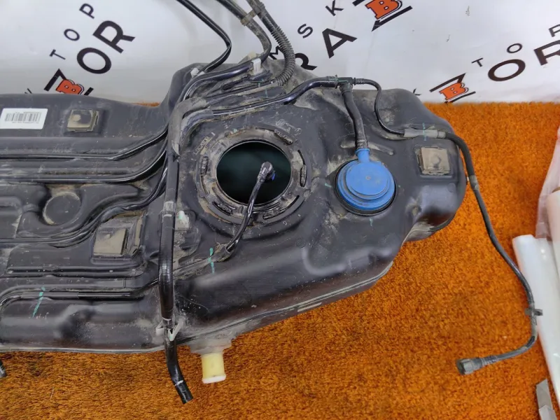 Бак топливный