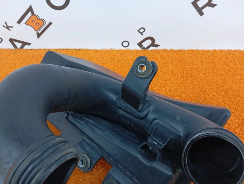 Резонатор воздушного фильтра