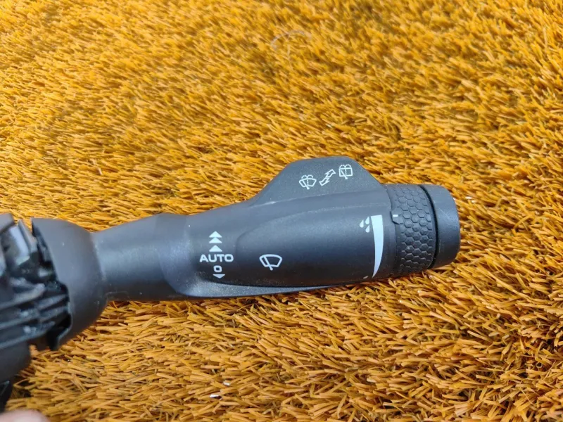 Подрулевой переключатель