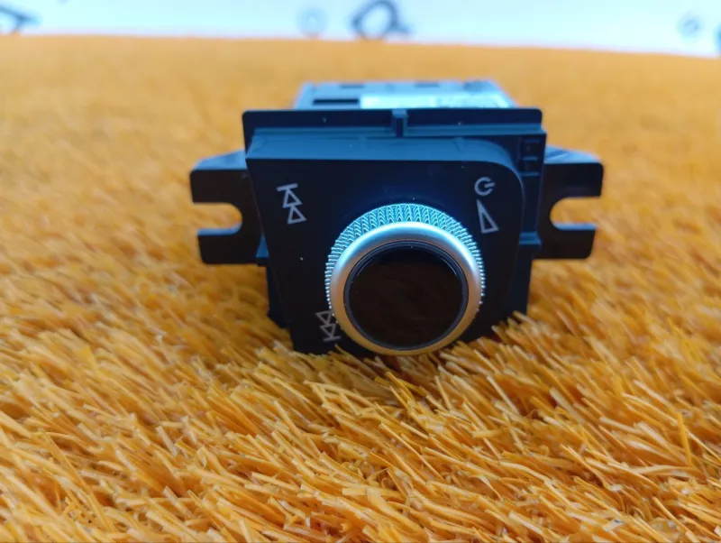 Блок управления магнитолой