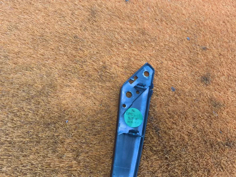 Кронштейн консоли