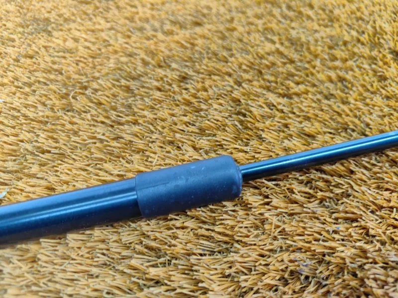 Амортизатор капота