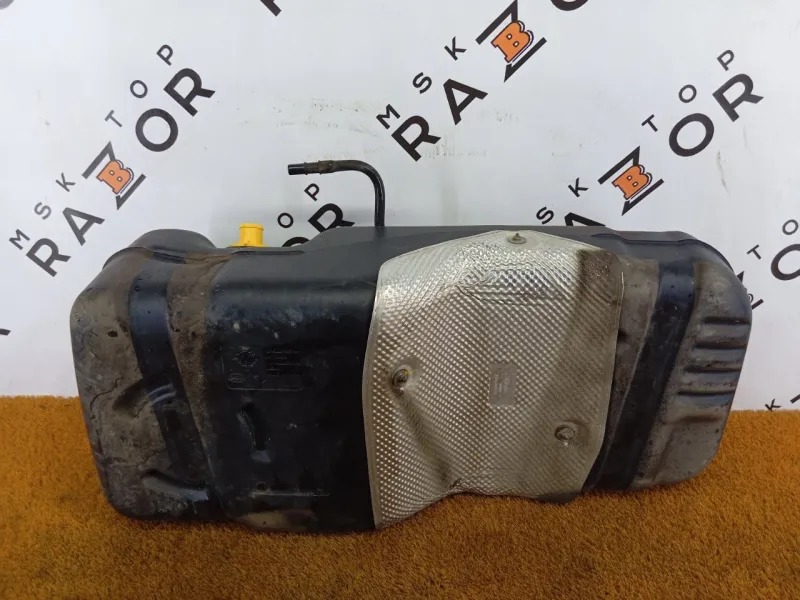 Бак топливный