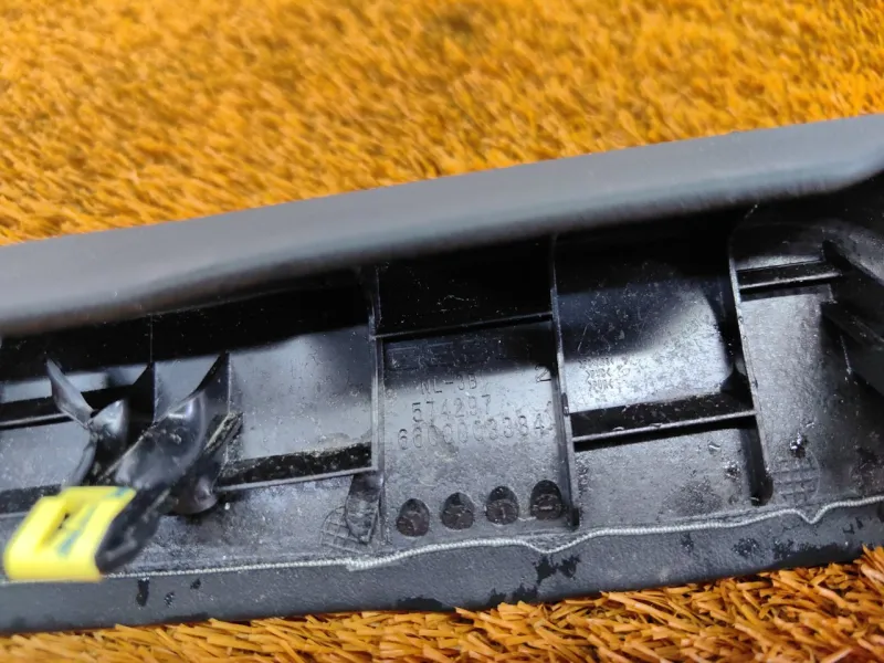 Накладка на торпедо