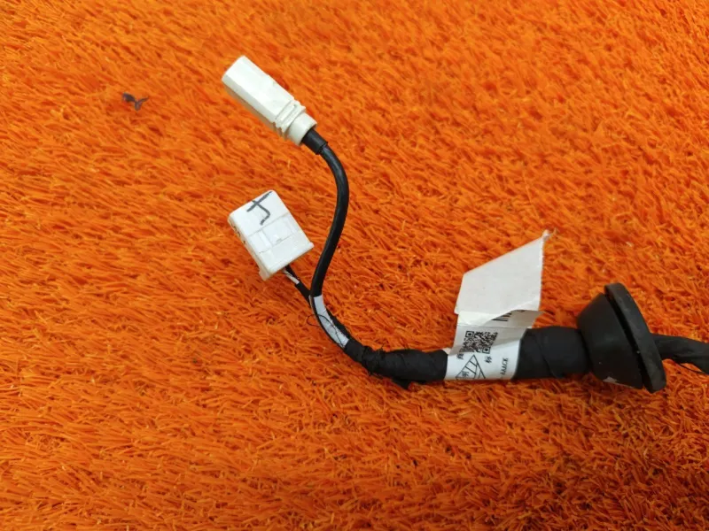 Электропроводка крышки багажника