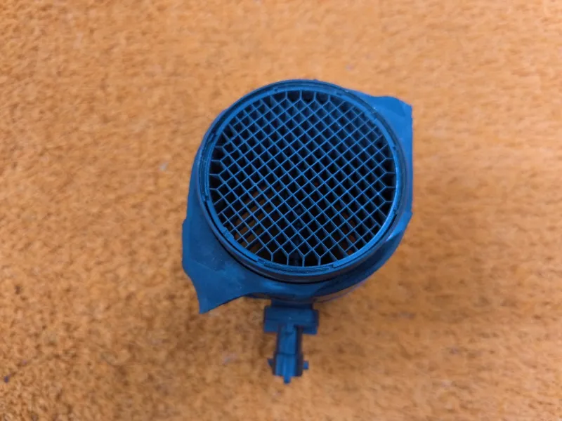 Датчик массового расхода воздуха