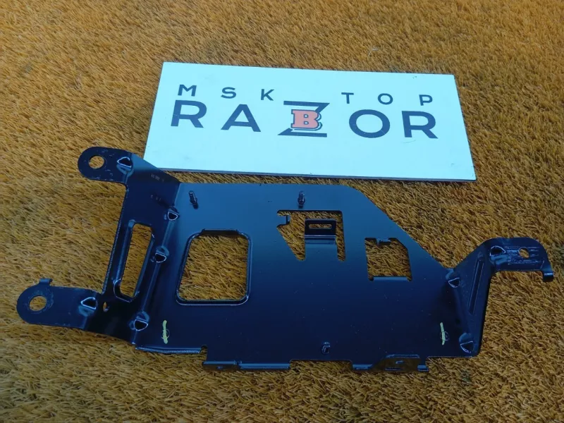 Кронштейн BMW X3 2018 6801490 G01 B47