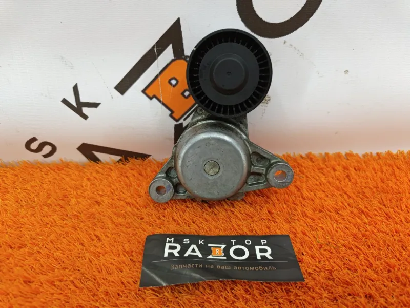 Ролик натяжной навесного оборудования