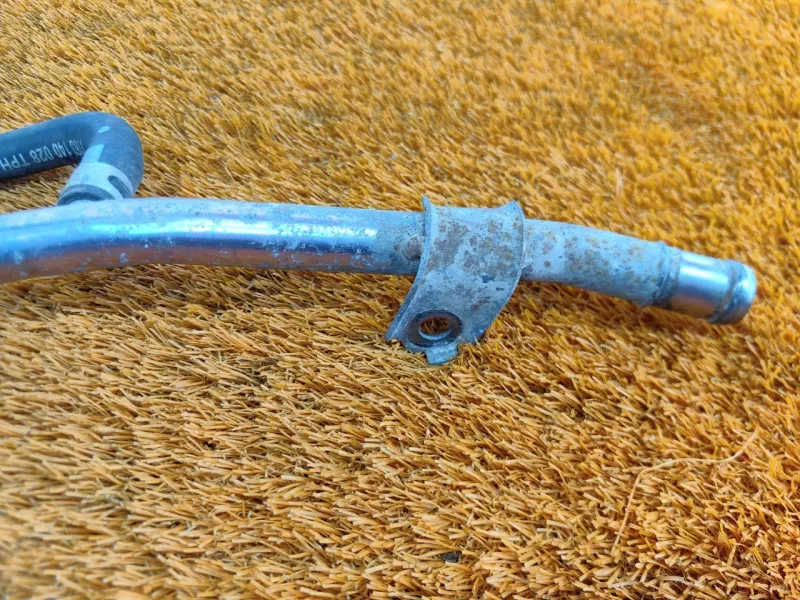 Трубка системы охлаждения