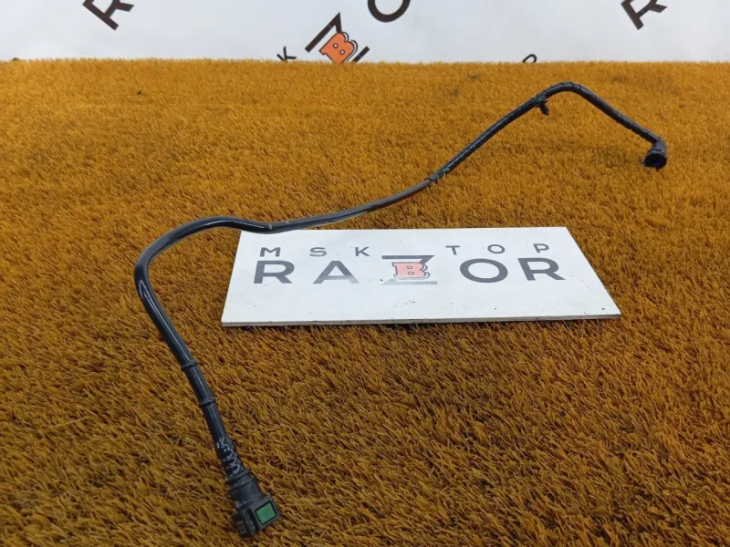 Трубка топливная