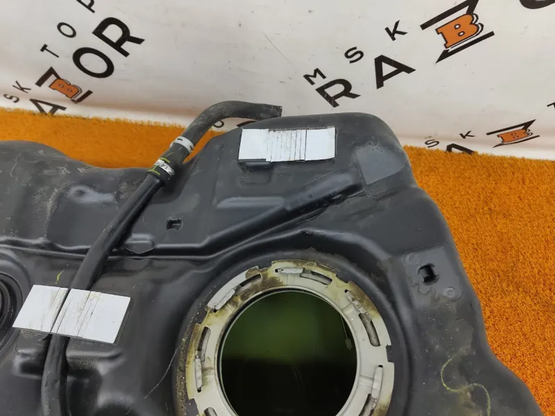 Бак топливный