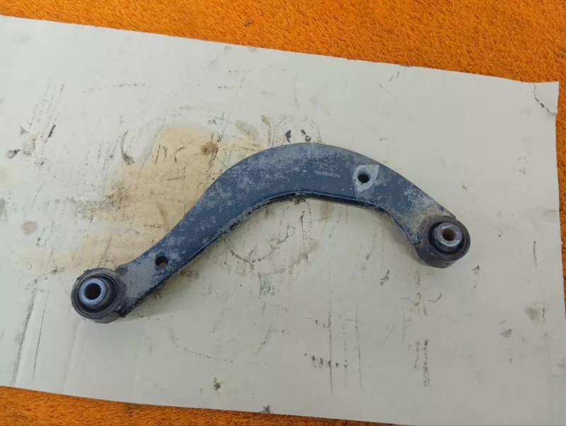 Рычаг подвески