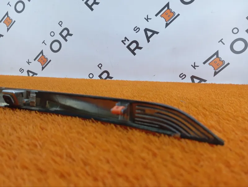 Накладка двери багажника