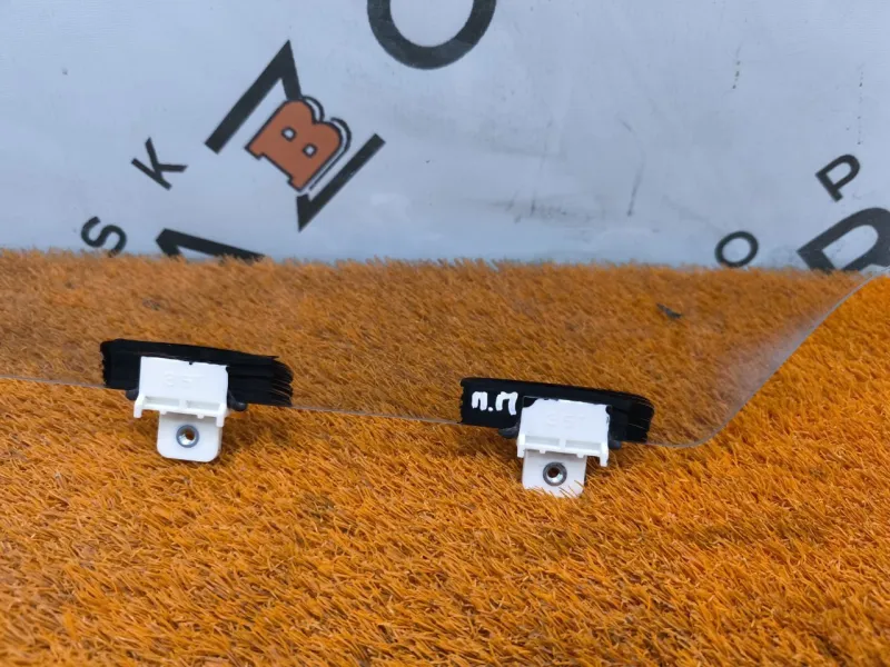 Стекло двери