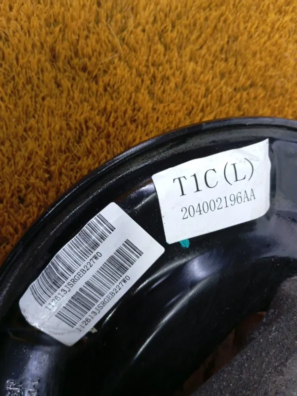 Кулак поворотный