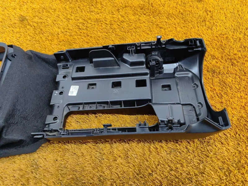 Кожух рулевой колонки