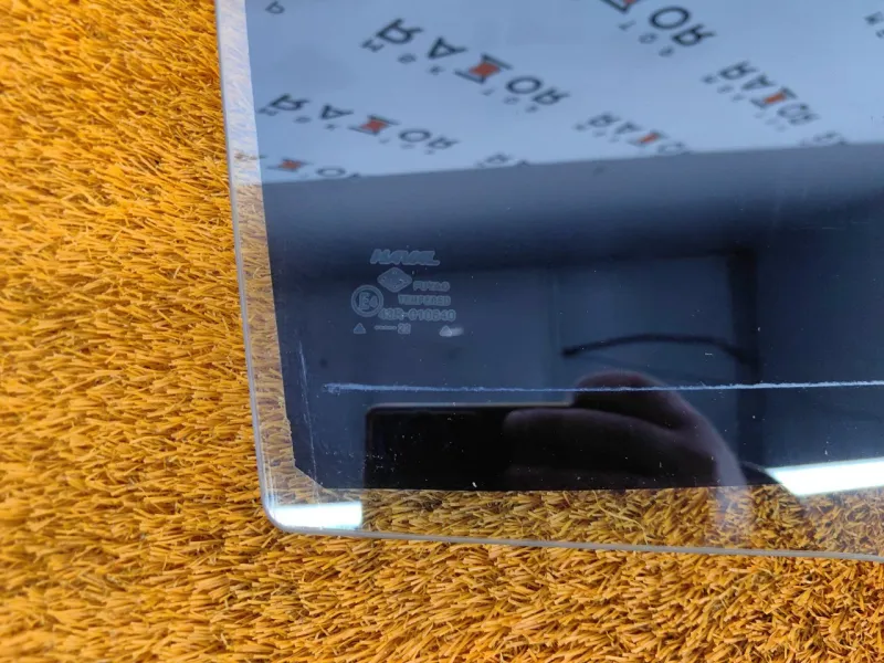 Стекло двери