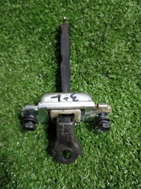 Ограничитель двери