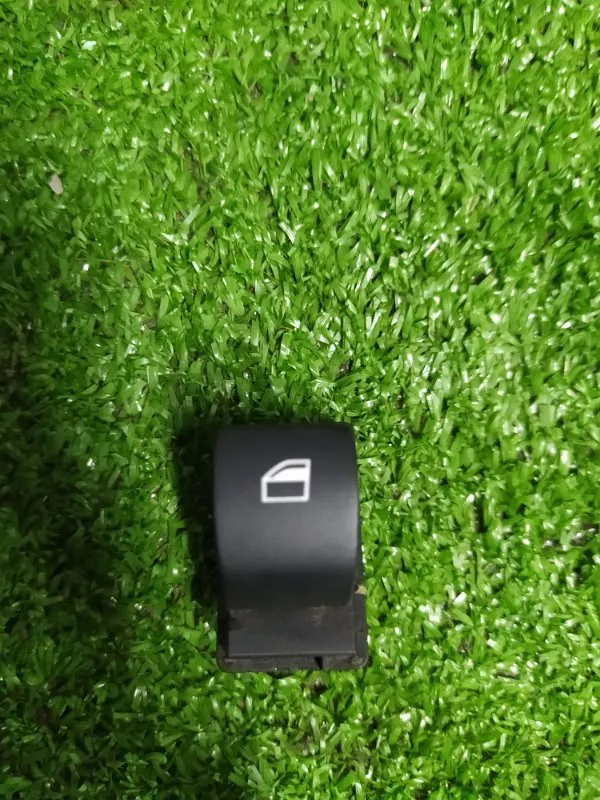 Кнопка стеклоподъемника BMW 5-Series 2004 61316922244 E60, задняя левая