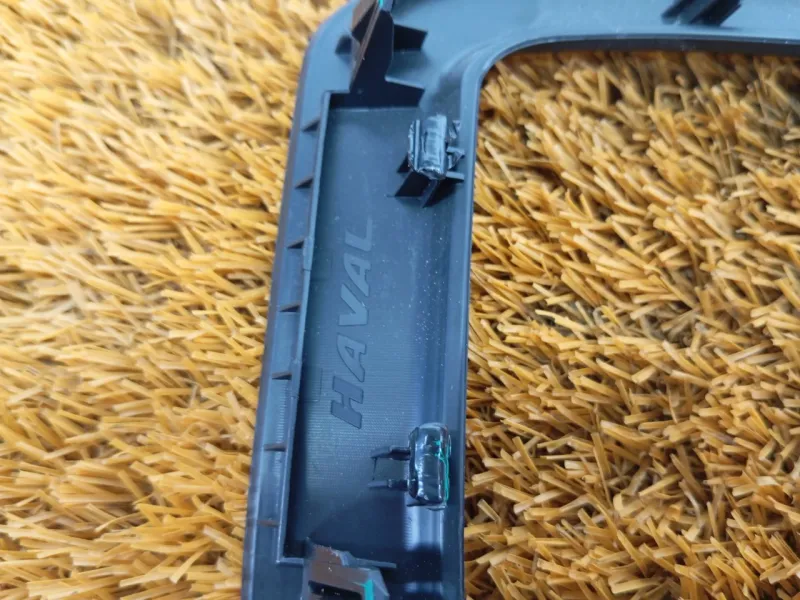 Крышка блока предохранителей