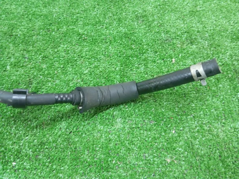 Трубка топливная