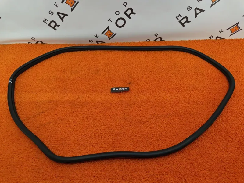 Уплотнитель проема двери