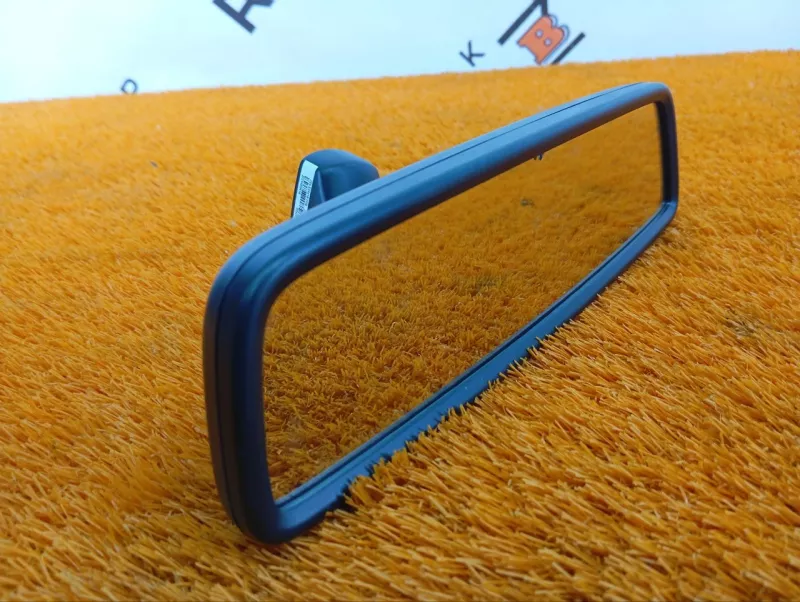 Зеркало заднего вида